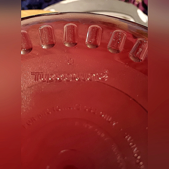 Tupperware bowl - Picture 3 of 4